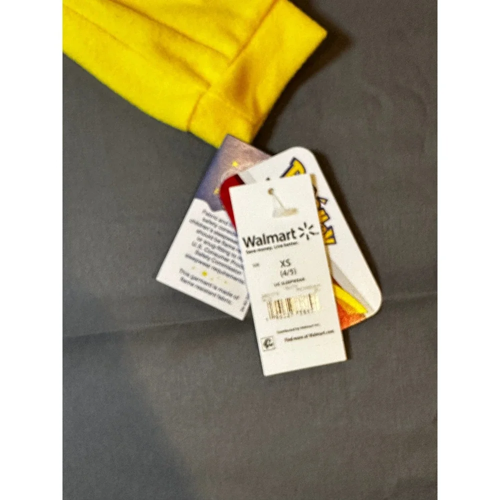 Pokemon Pikachu Kids Fleece Hooded One Piece Pajamas Yellow XS 4/5 NWT‎